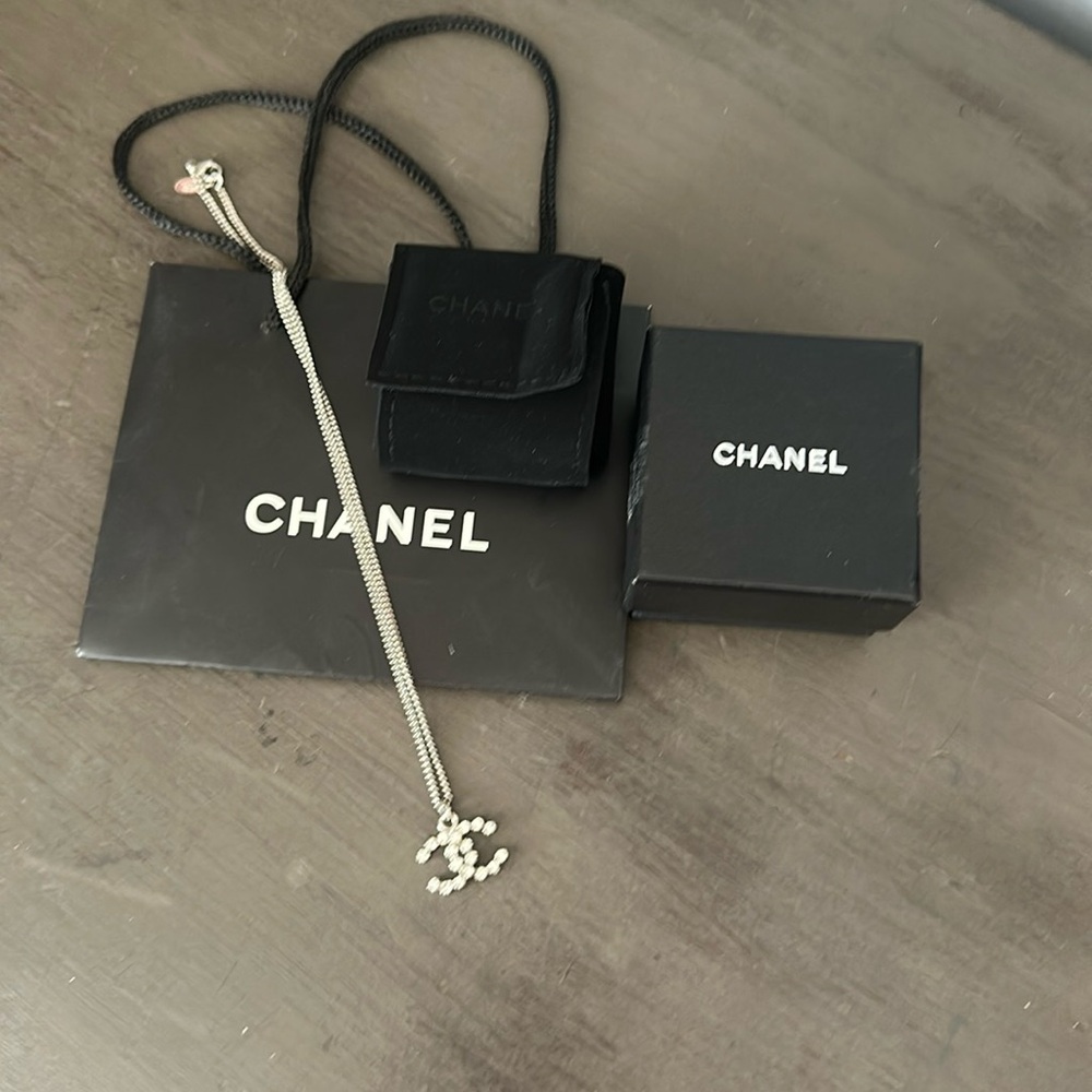 Chanel silver necklace with case and box